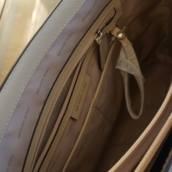 Michael Kors   bag - Picture 2 of 5